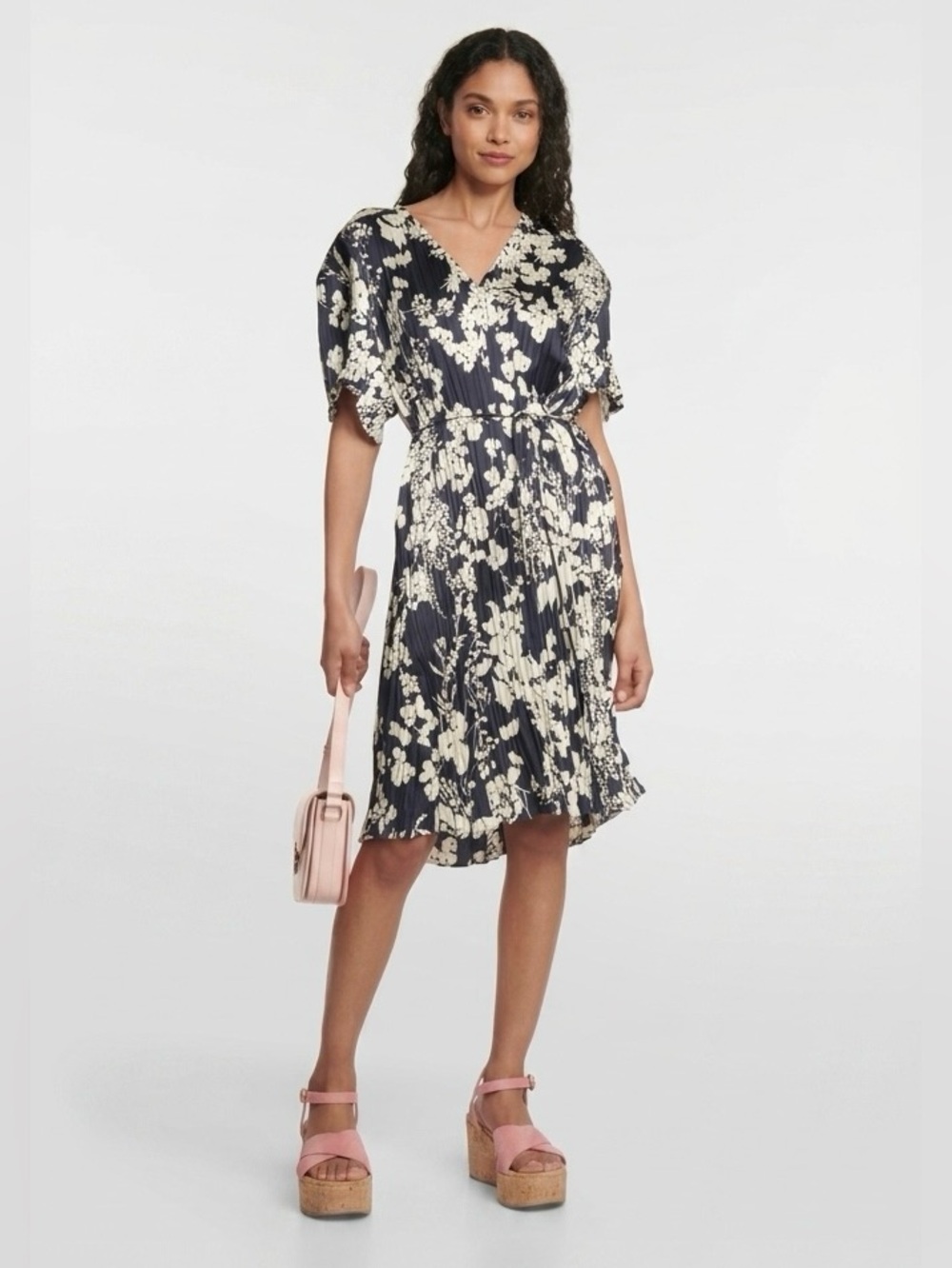 Vince Arboretum Floral Crinkled Satin V-Neck Pleated Midi Dress Coastal Blue L